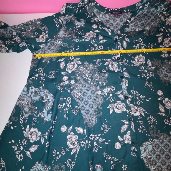 Roaman's Green Asymmetrical Long Sleeve Tunic - Picture 14 of 15